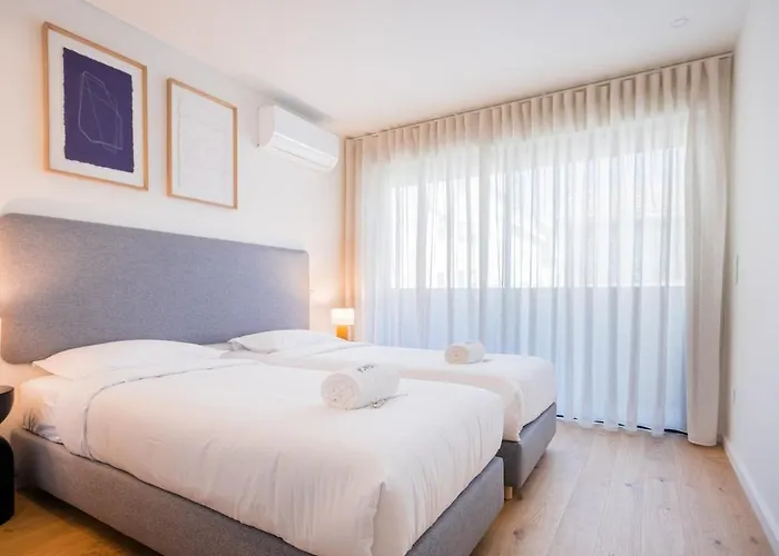 Aires Ornelas Gem, Escape With Private Parking *