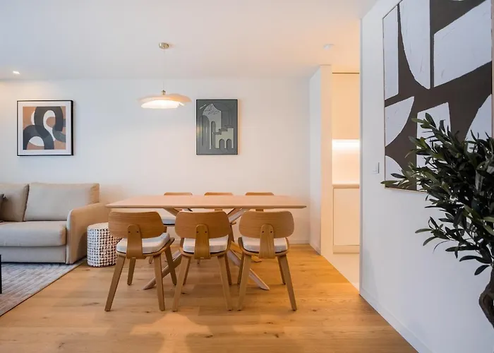 Aires Ornelas Gem, Escape With Private Parking *