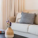Aires Ornelas Gem, Escape With Private Parking Apartment
