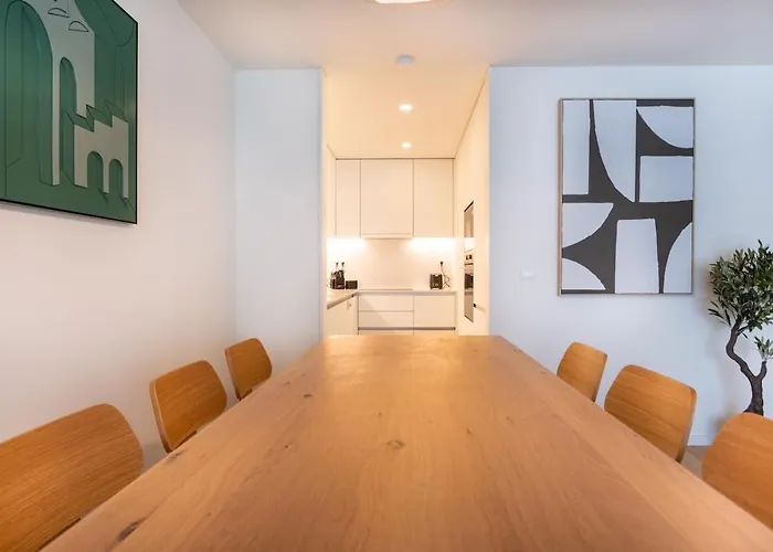 Aires Ornelas Gem, Escape With Private Parking * بورتو