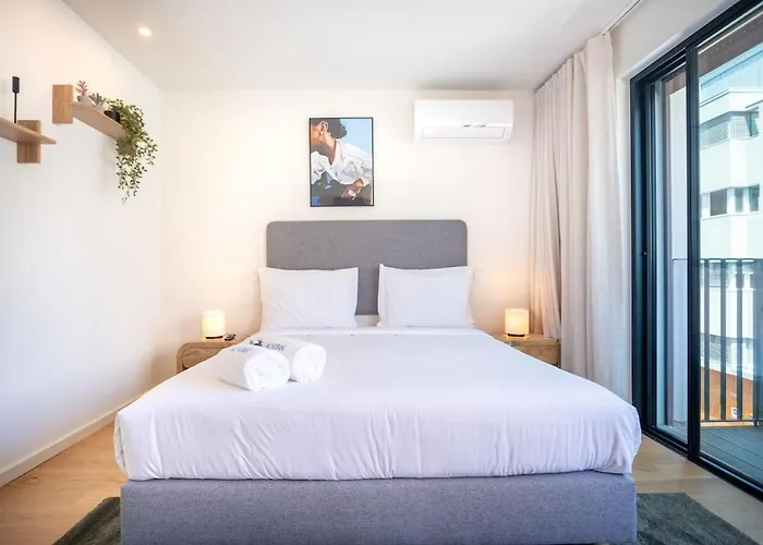 Aires Ornelas Gem, Escape With Private Parking