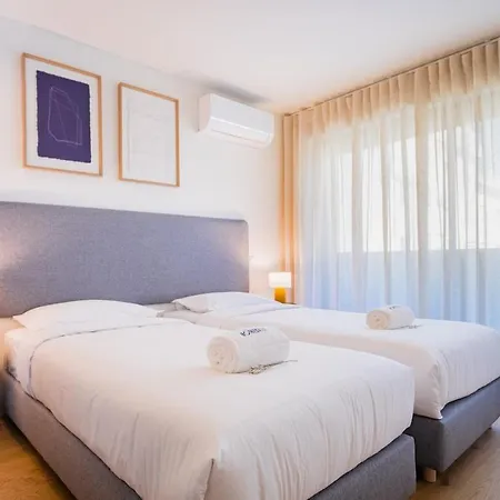 Aires Ornelas Gem, Escape With Private Parking
