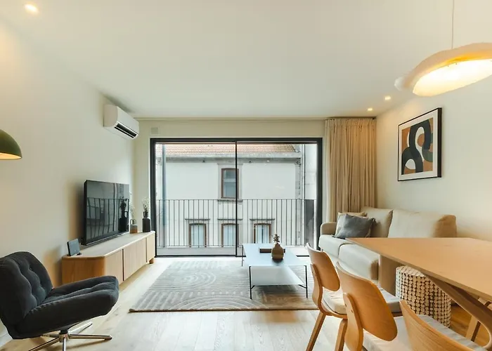 Apartment Aires Ornelas Gem, Escape With Private Parking Porto