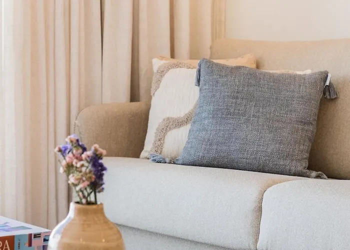 Aires Ornelas Gem, Escape With Private Parking Apartment